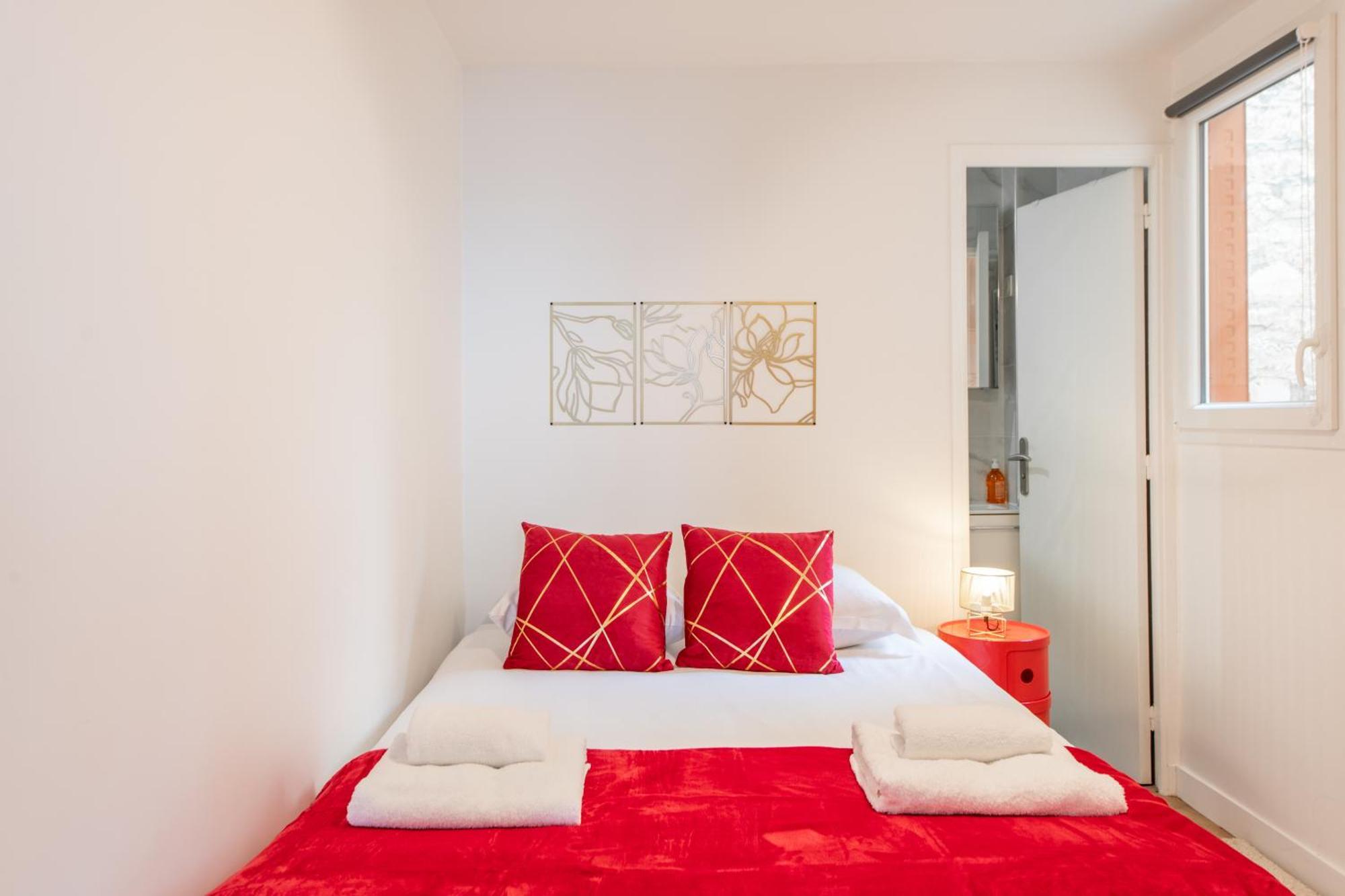 Spacious And Bright 2-Bedroom Large Apartment Very Close To Paris - Near Metro Boulogne-Billancourt Esterno foto