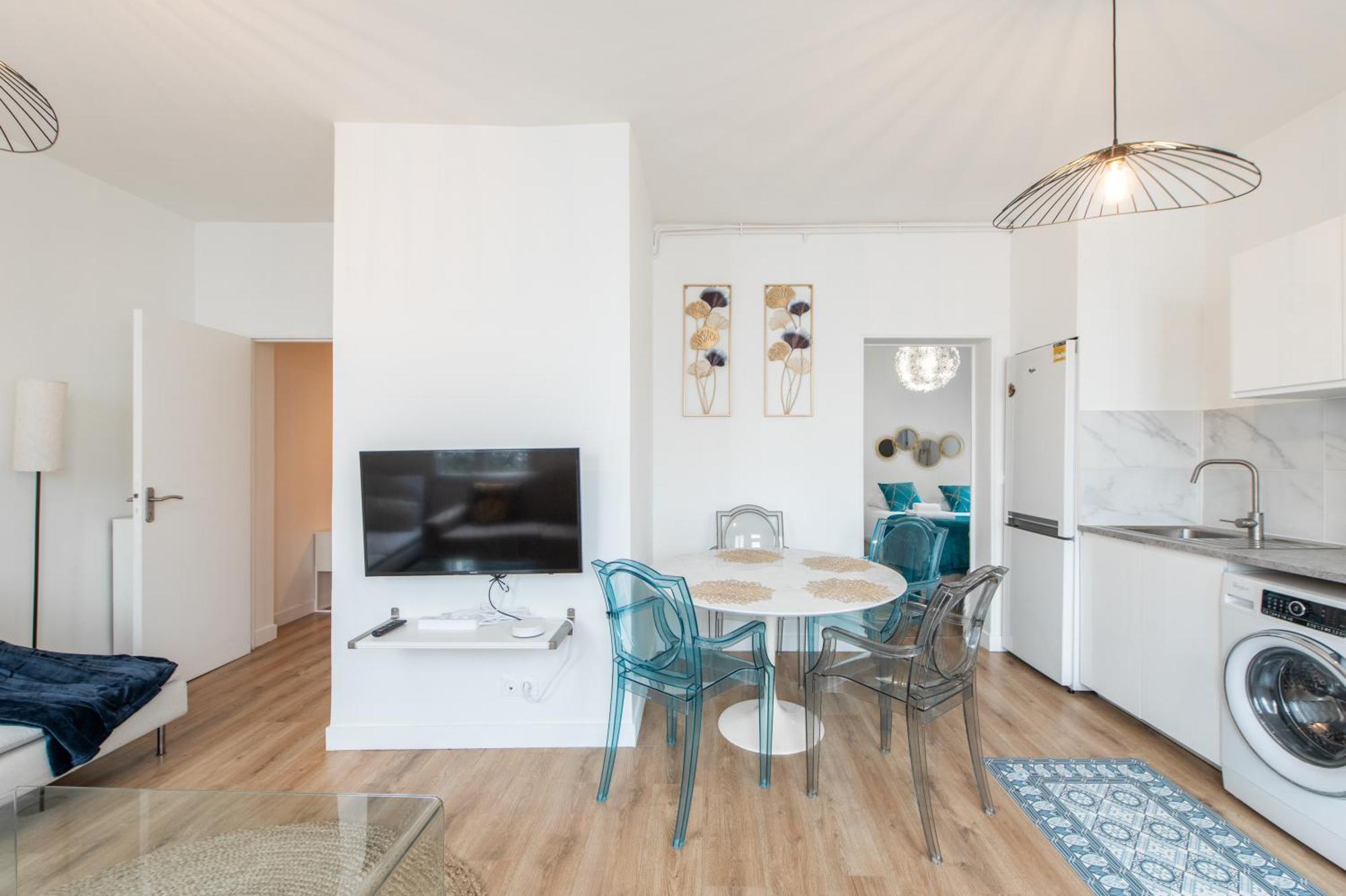 Spacious And Bright 2-Bedroom Large Apartment Very Close To Paris - Near Metro Boulogne-Billancourt Esterno foto