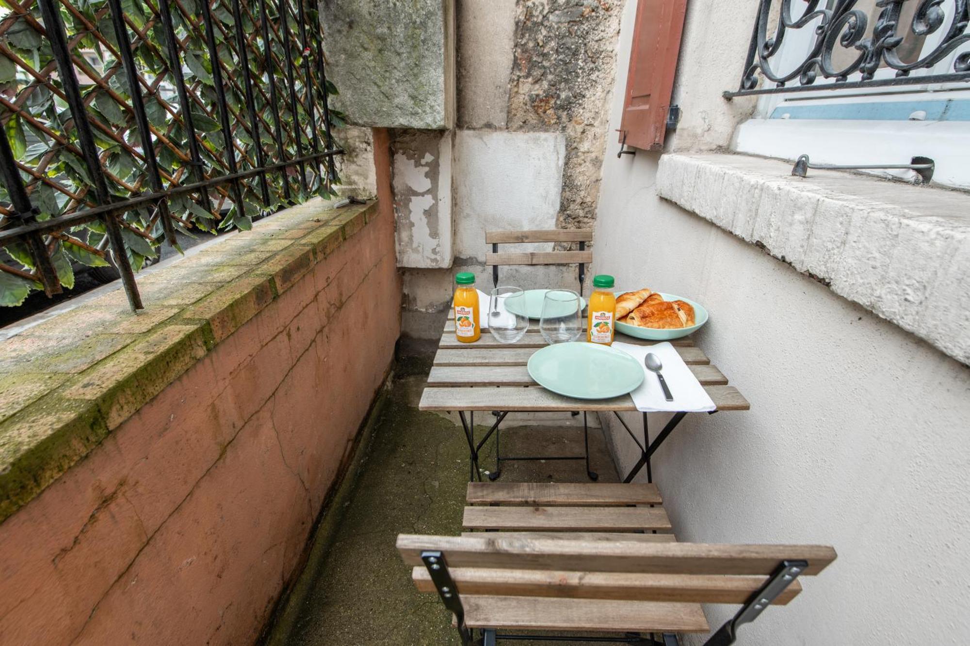 Spacious And Bright 2-Bedroom Large Apartment Very Close To Paris - Near Metro Boulogne-Billancourt Esterno foto